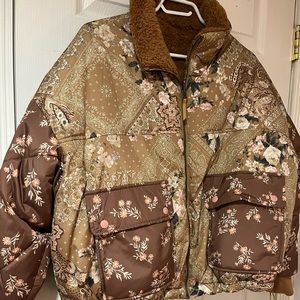 Brand new American Eagle puffer reversible jacket